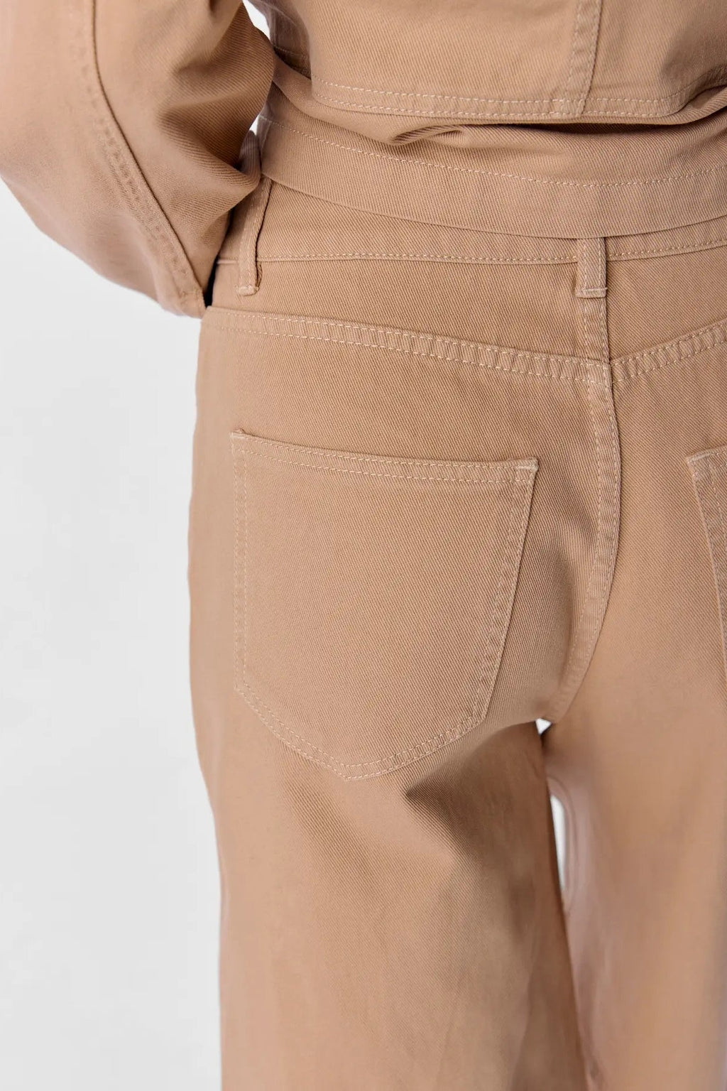 Avery Bermuda -farkut - hiekka