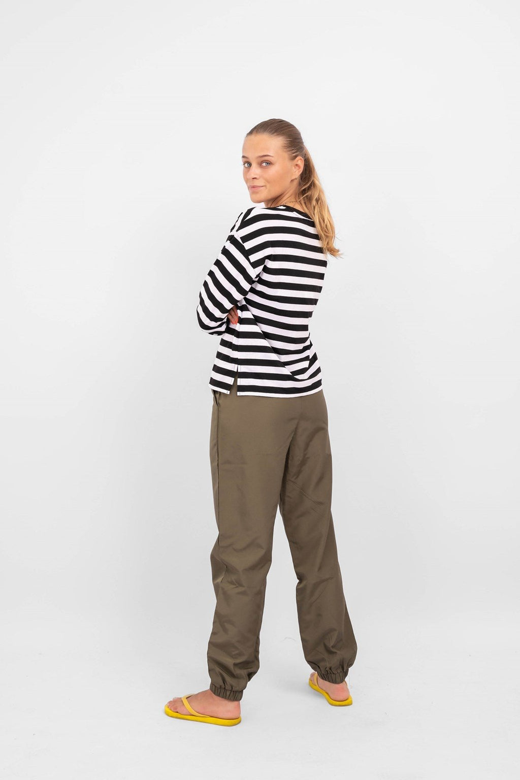 Nelli pitkähihainen villapaita - musta