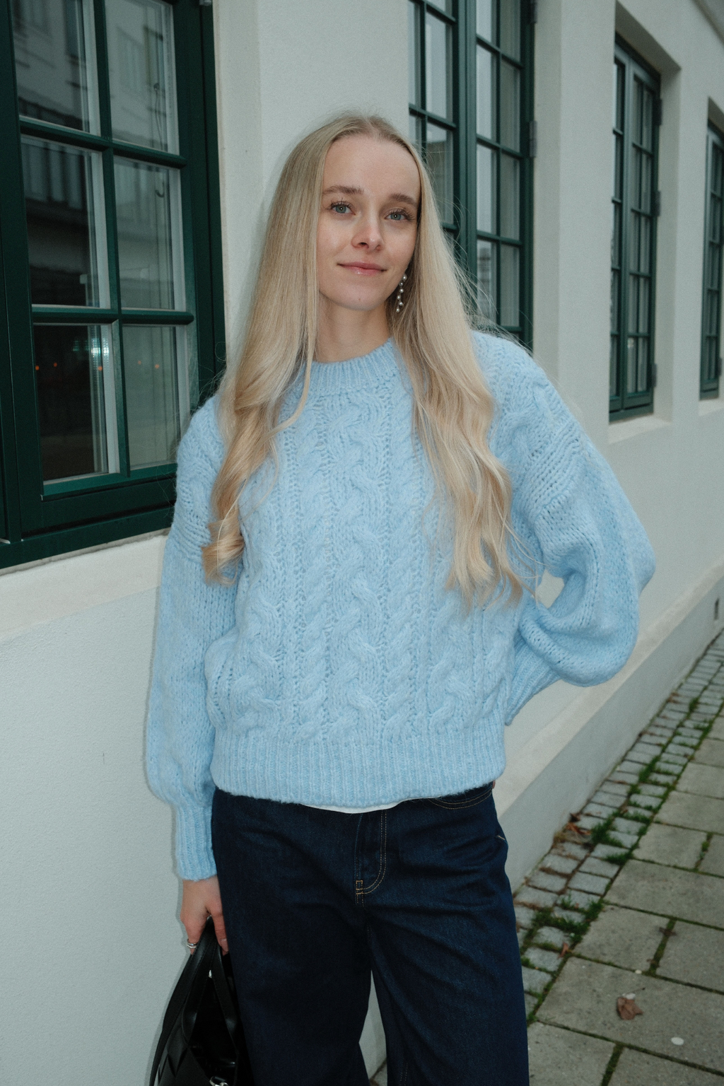 Emma Cable Knit - taivaansininen