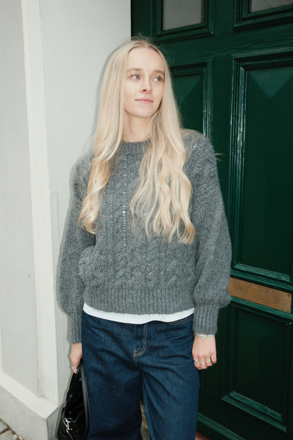 Emma Cable Knit - Keskiharmaa