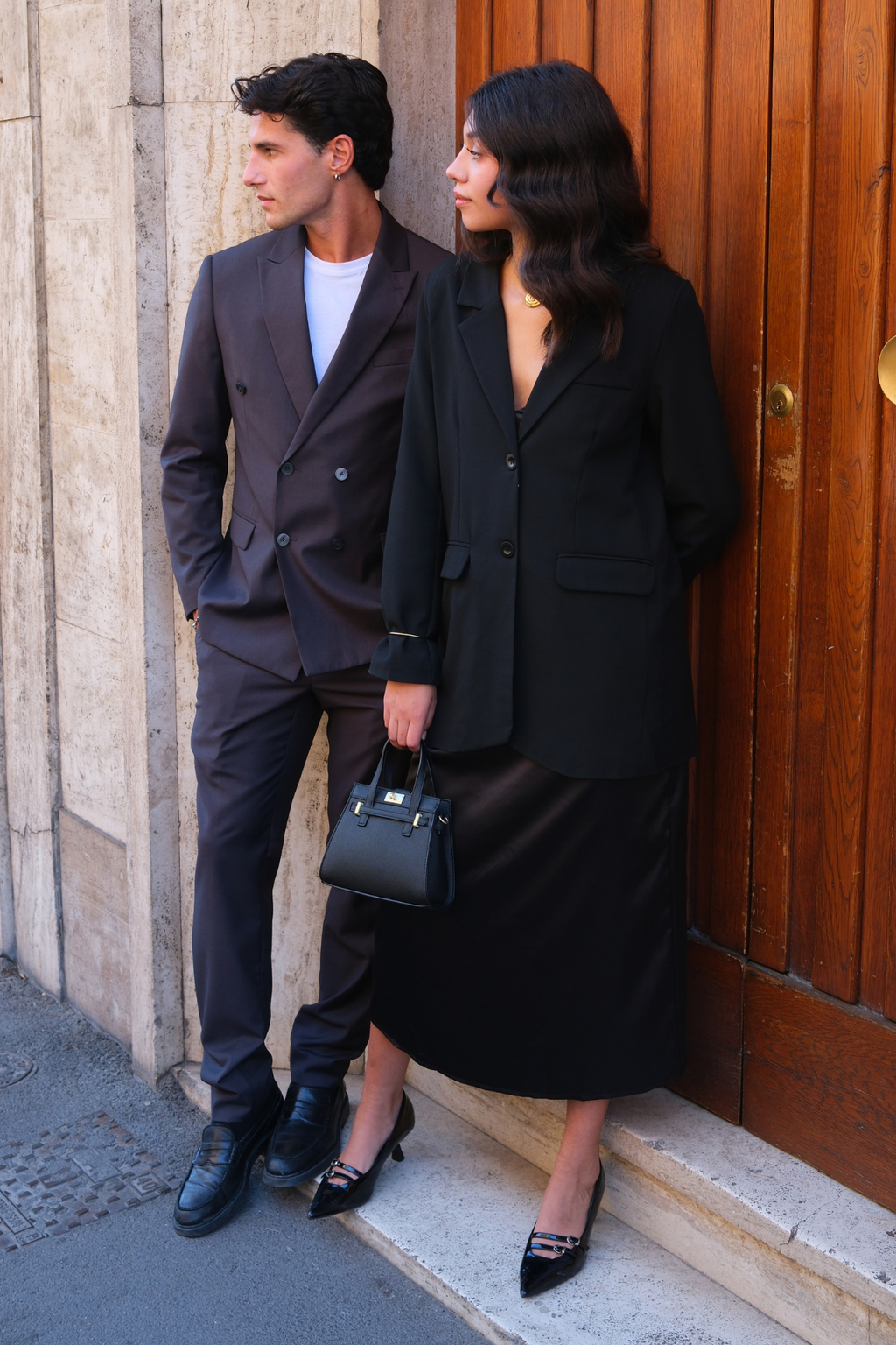 Premium Kaksirivinen puku (musta)