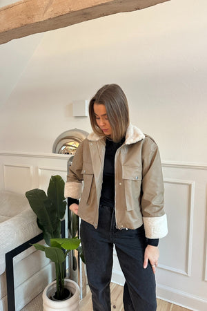 Faux Leather Shearling -takki - beige