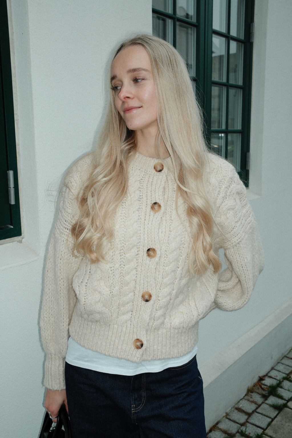 Pohjaneule - valkoinen