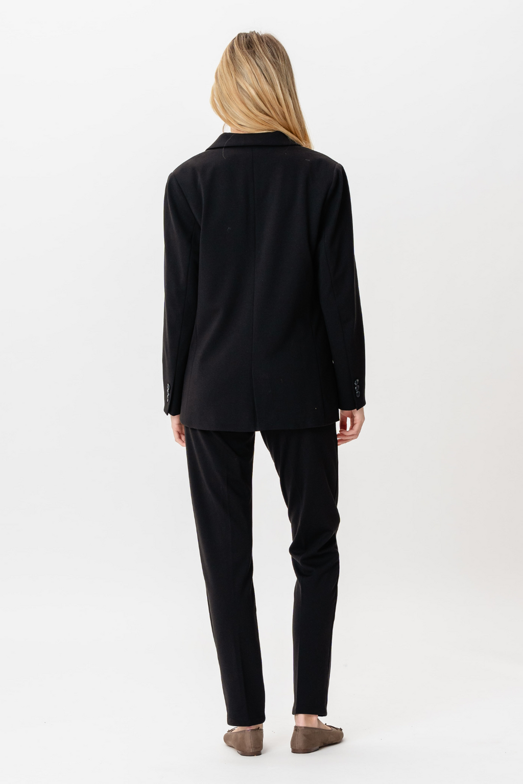 Performance Naisten puku (musta) - Pakettitarjous