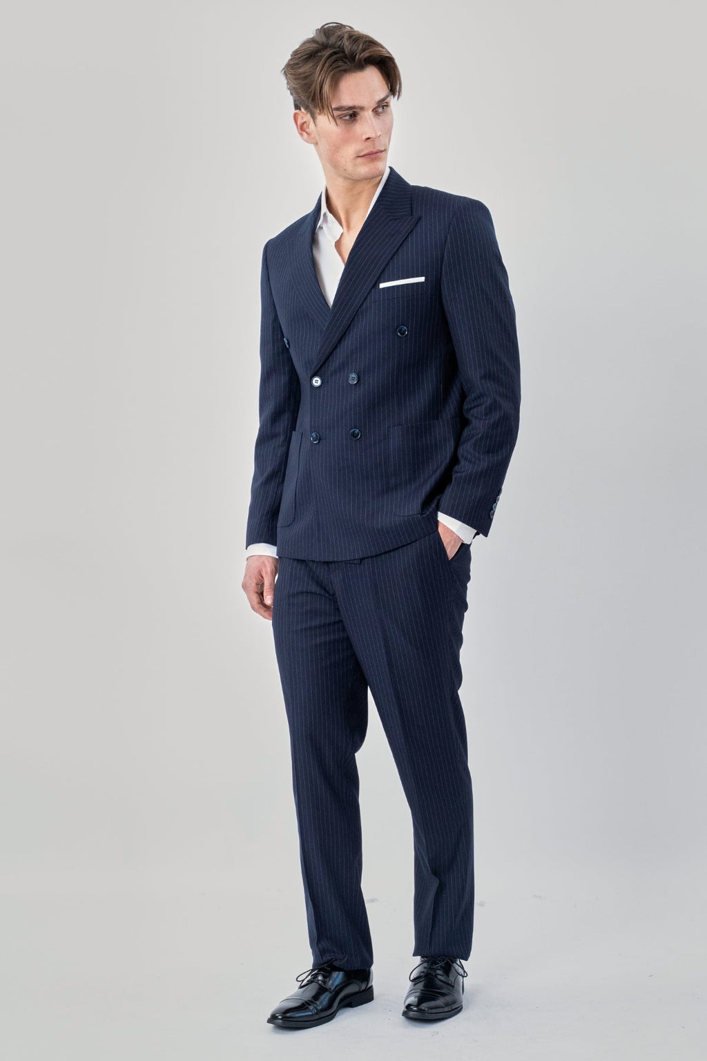 Klassinen bleiseri - Navy Pinstripe