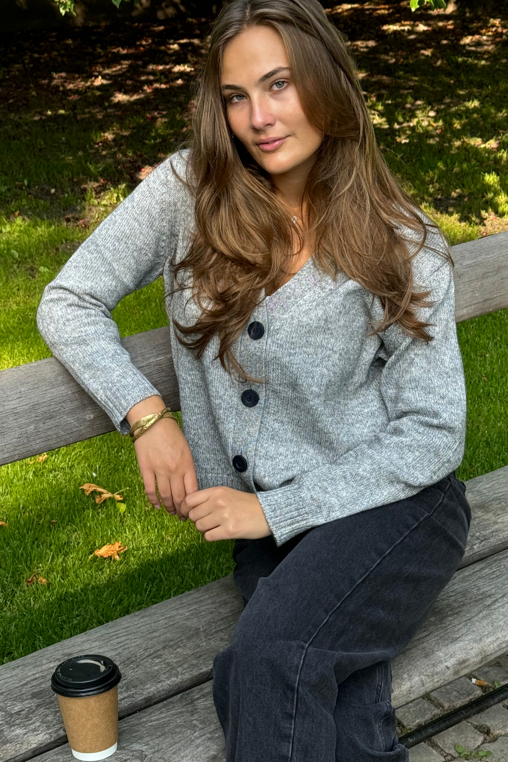 Neulottu neuletakki - vaaleanharmaa melange