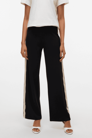 Berliinin MW Wide Panel Pant - Musta