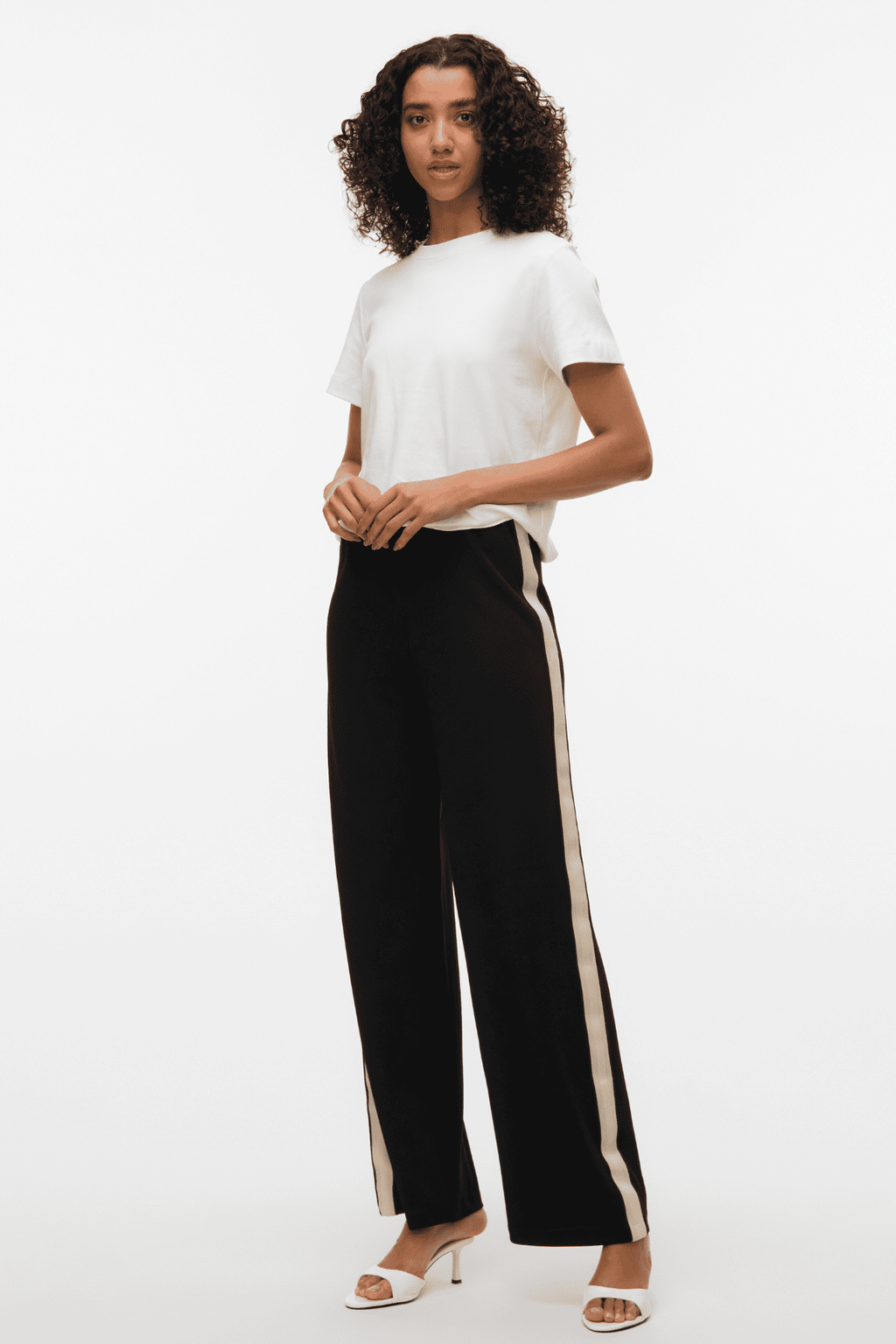 Berliinin MW Wide Panel Pant - Musta