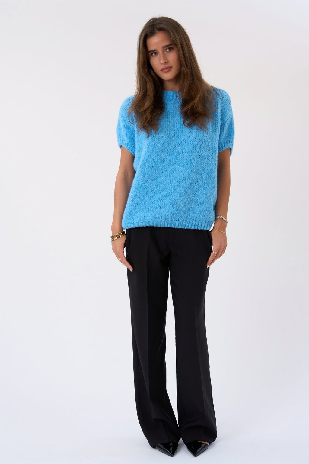 Chloe lyhythihainen neule - vaaleansininen