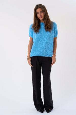 Chloe lyhythihainen neule - vaaleansininen