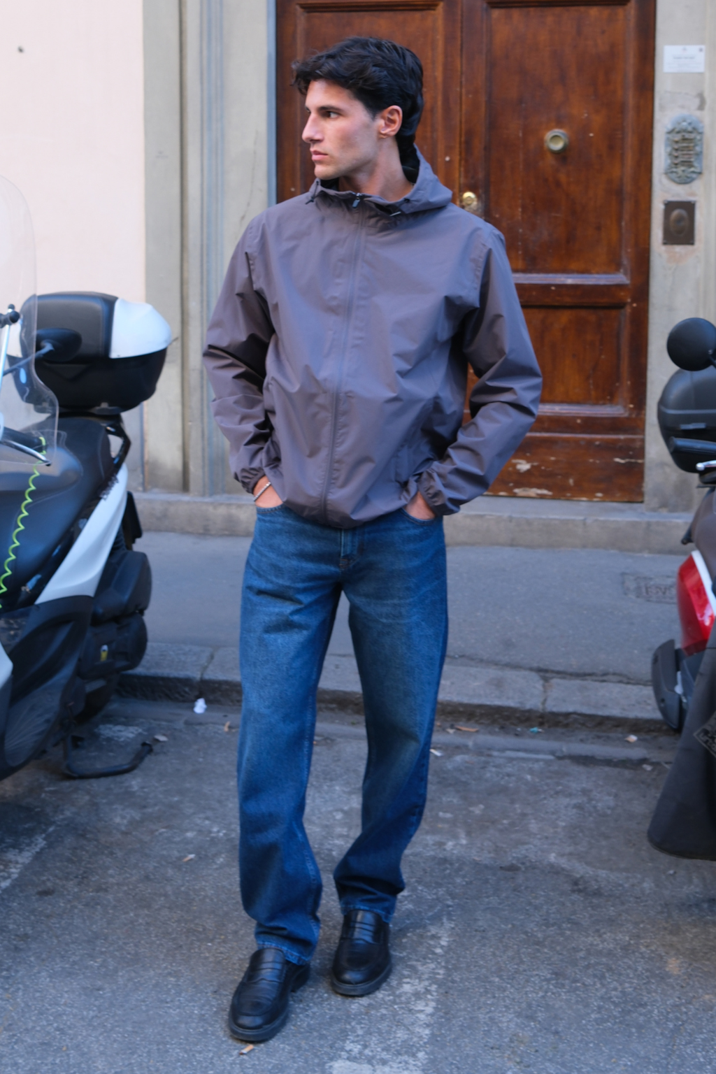 Windbreaker - tummanharmaa