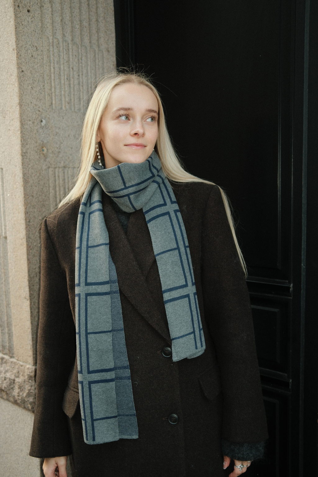Huivi - Navy Long Grid