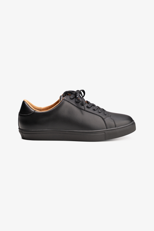 Classic Sneaker - musta/musta