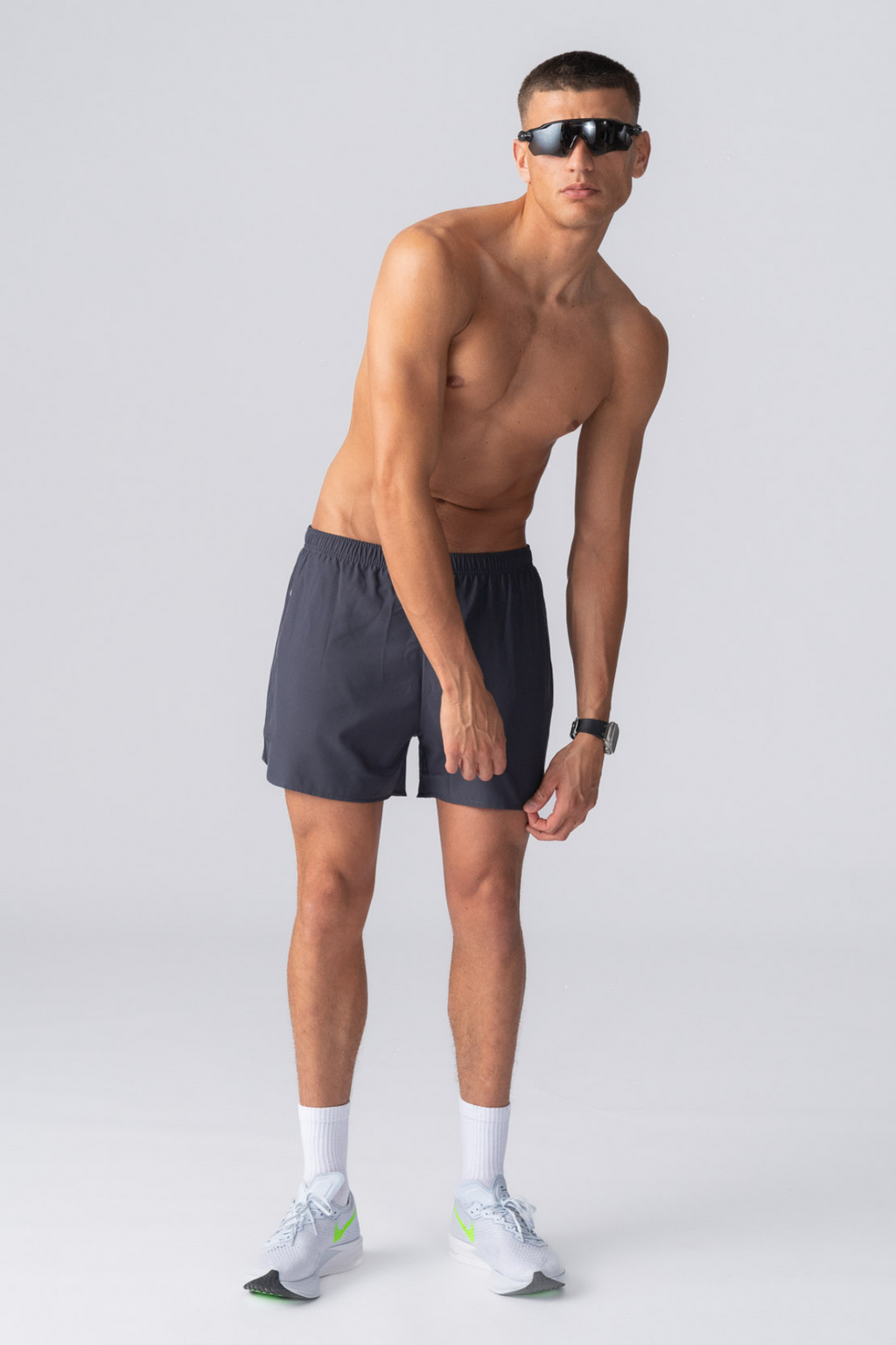 Everton Shorts - tummanharmaa