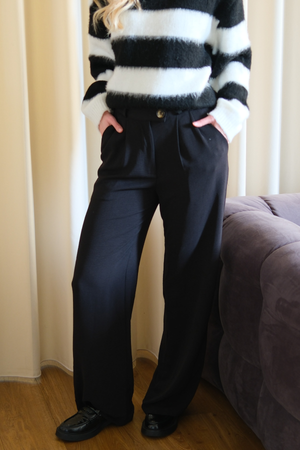 Emma Pants Löysä - musta