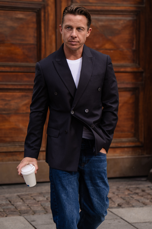 Premium Kaksirivinen bleiseri - musta