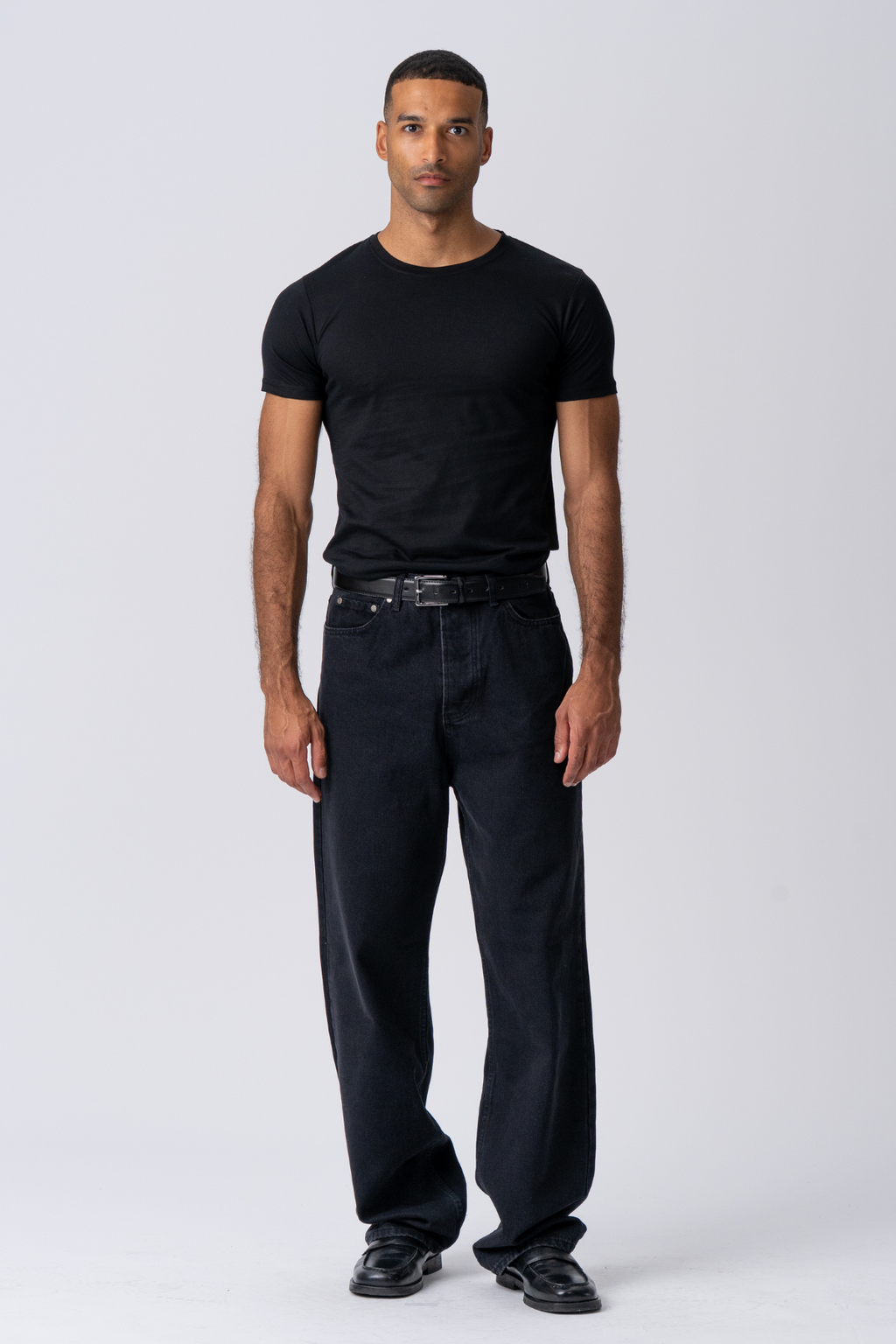 Lihas -t -paita - musta