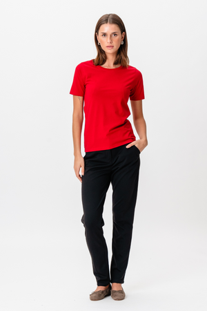 Peruspaita - punainen