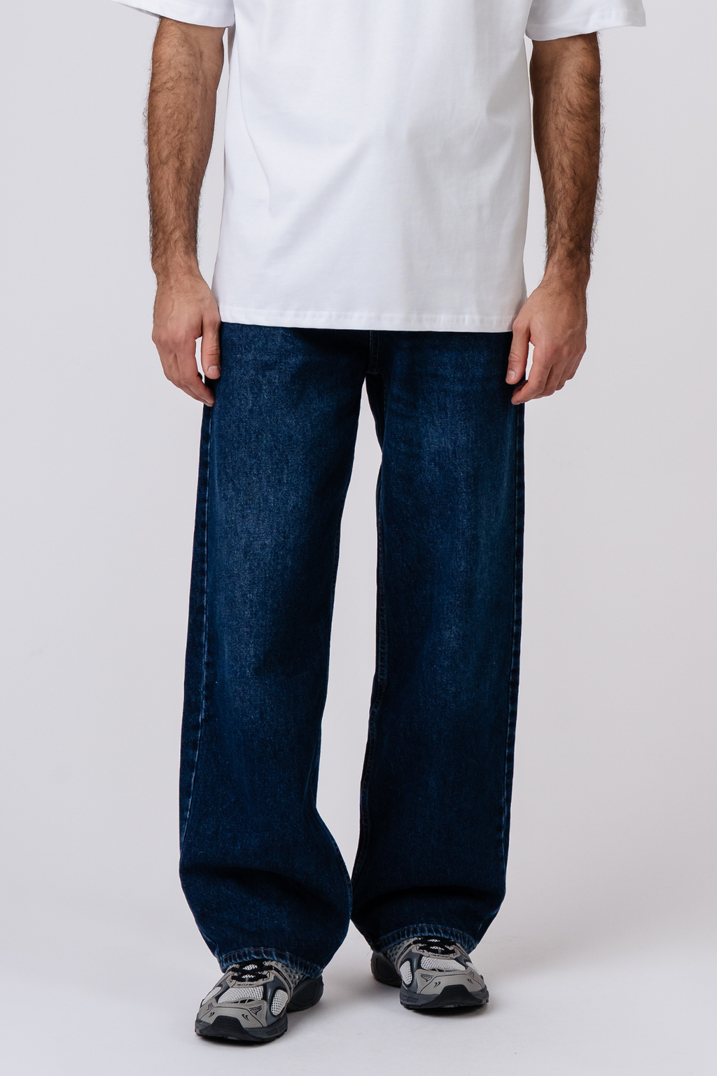 Baggy Jeans - tummansininen