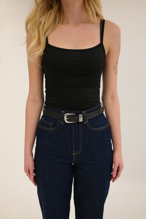 Emily Belt - Musta