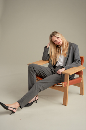 Performance Naisten puku (tummanharmaa) - pakettitarjous