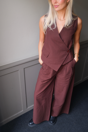 Melissa -liivi - ruskea