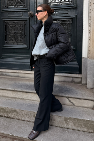 Lyhyt puffer -takki - musta