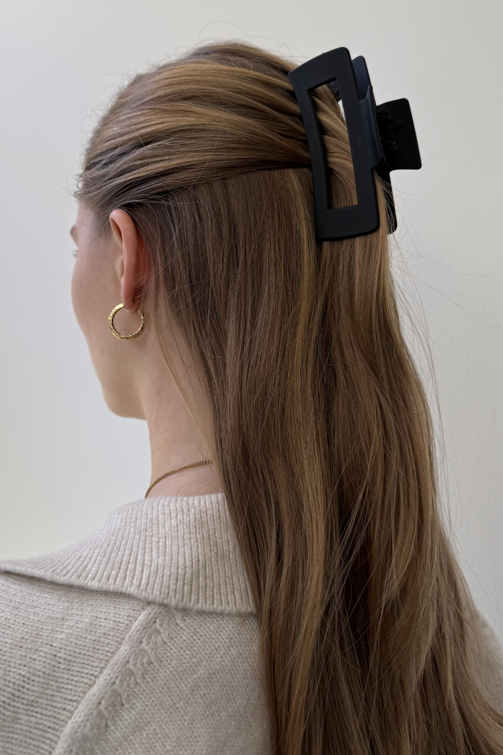 Lina -hiusleike - musta