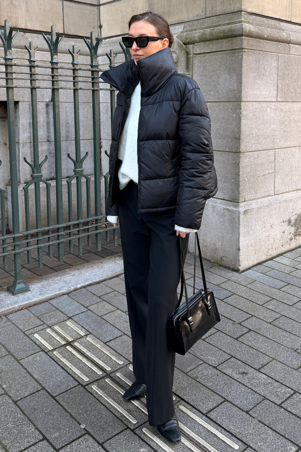 Lyhyt puffer -takki - musta