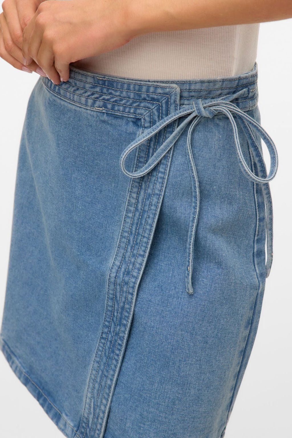 Liza Lyhyt Denim Wrap Hame - Medium Blue Denim