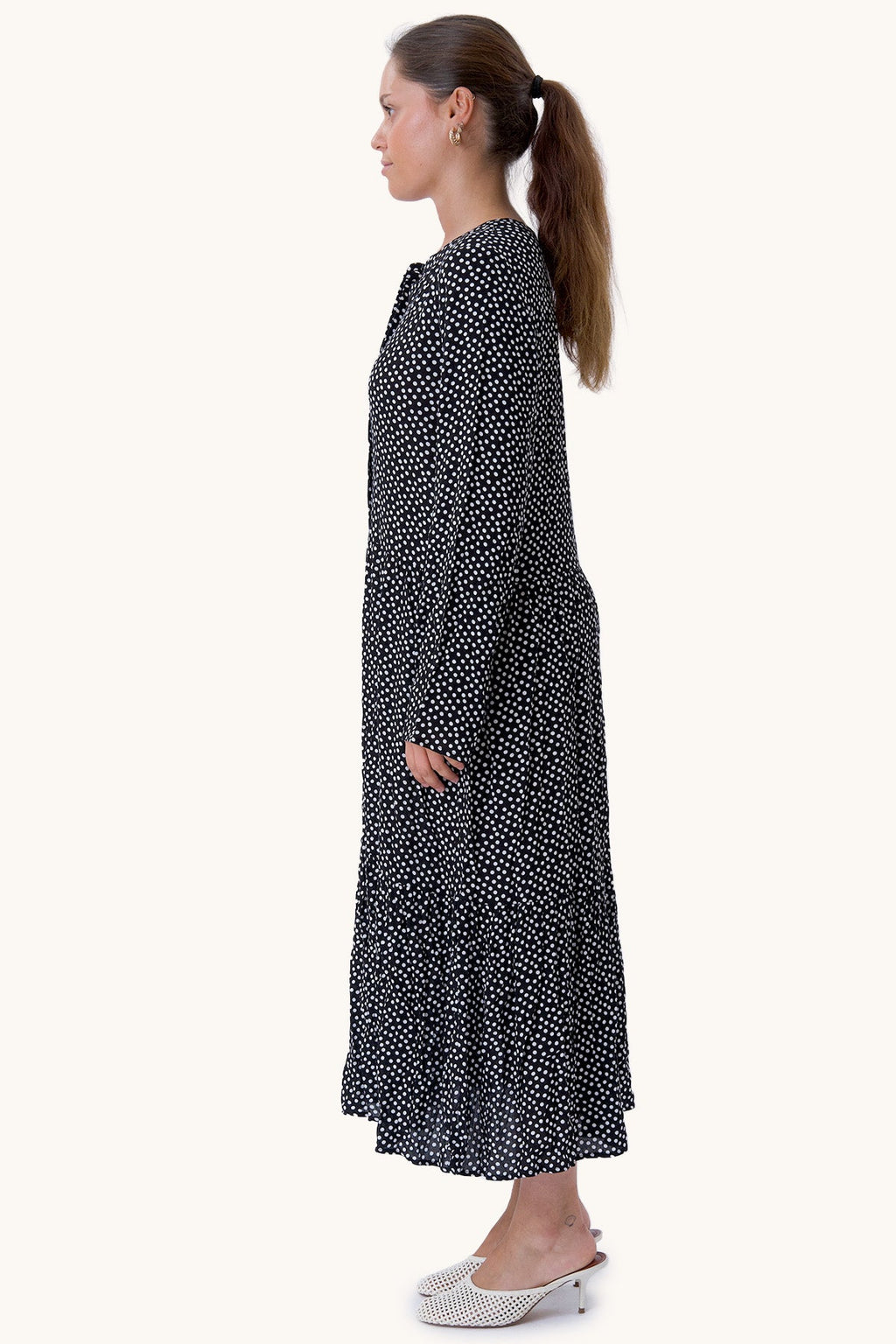 Anna -pitkähihainen mekko - musta