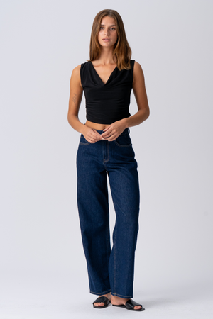 Elisa vesiputous - musta