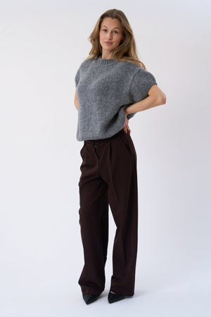 Chloe lyhythihainen neule - harmaa