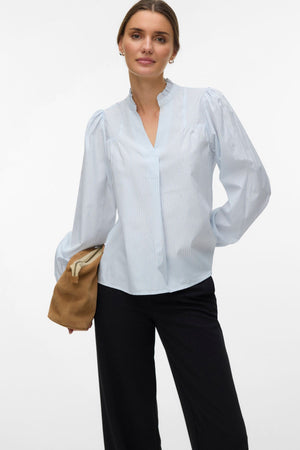 Sina Top - Cloud Dancer