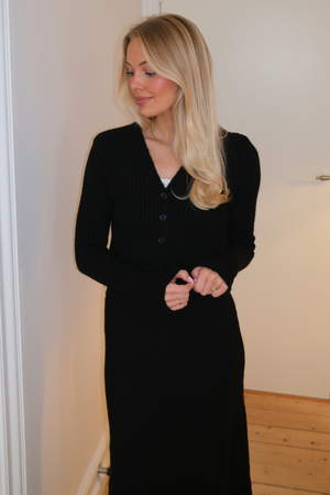 Nova Tie -pusero - musta