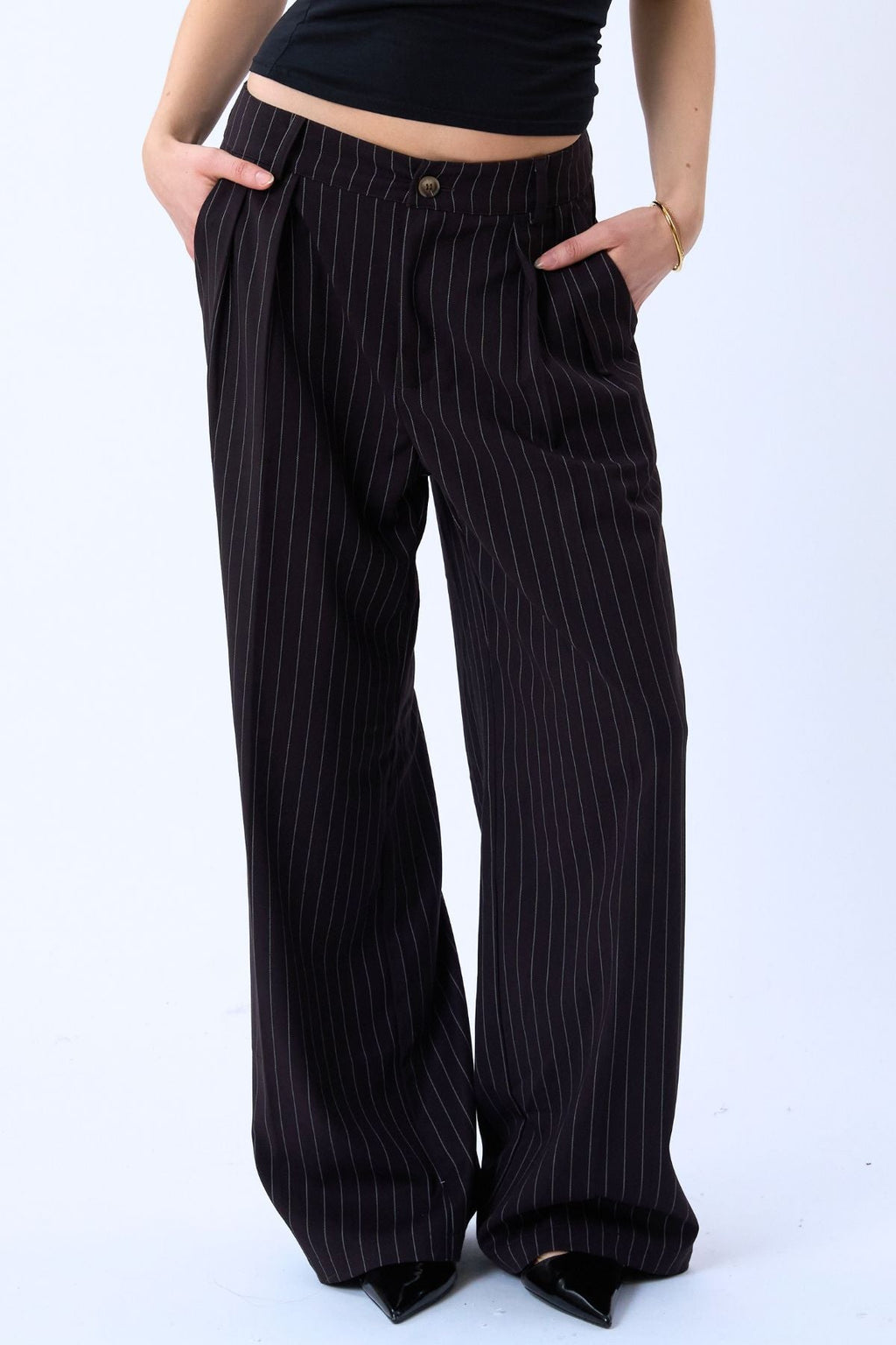Paloma Pinstripe Pants - Tummanruskea