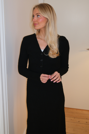 Nova Tie -pusero - musta