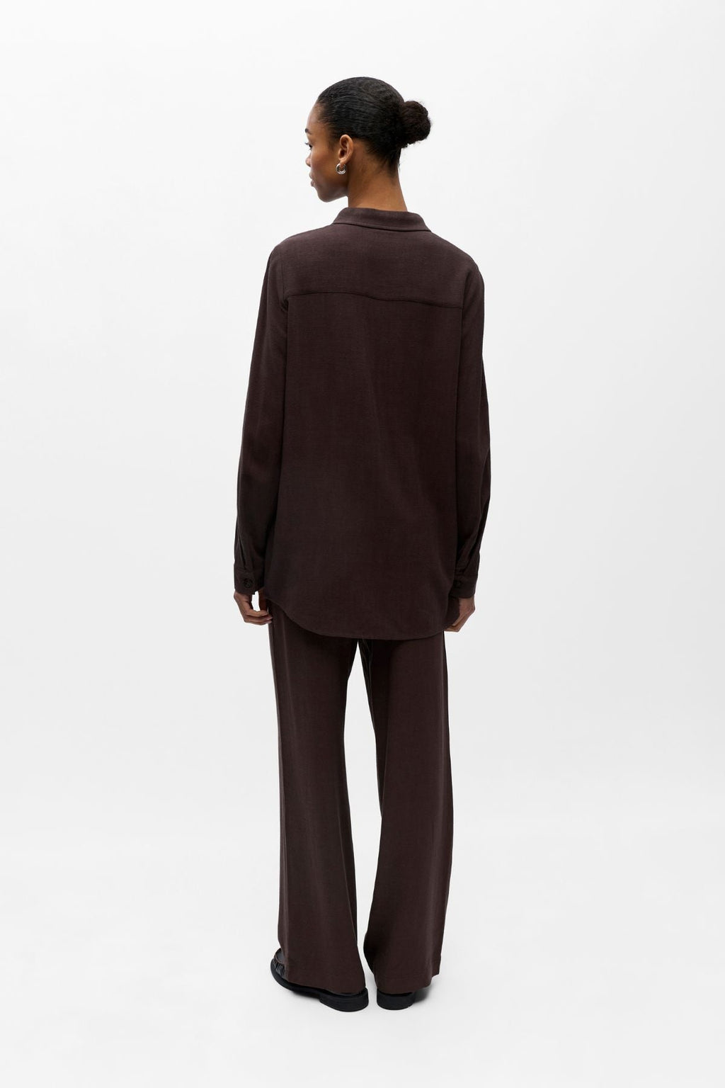Sanne Shirt - Seal Ruskea