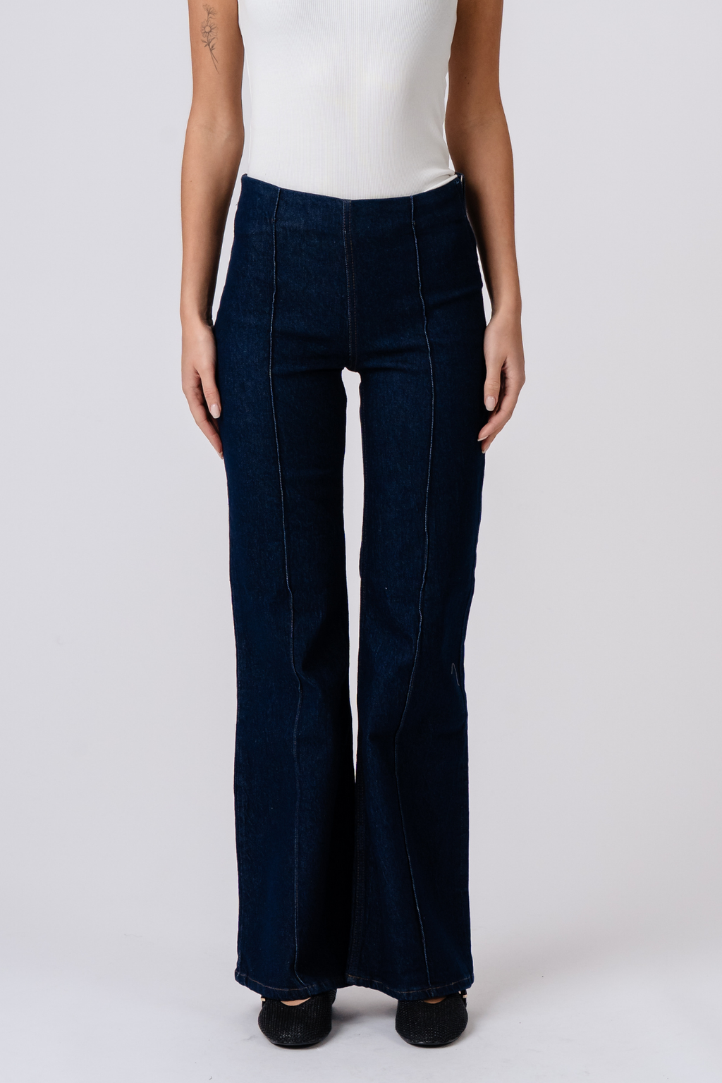 Arizona Jeans - tummansininen