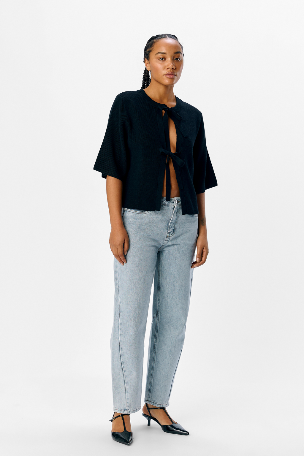 Julla Parvi 2/4 neulottu neuletakki - musta