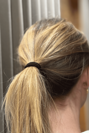 Hiusten solmio - musta (1 kpl.)