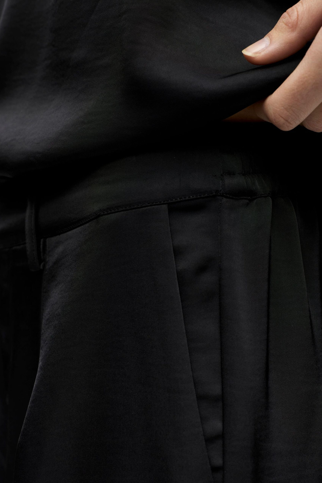 Chilli Lisa Pant - musta