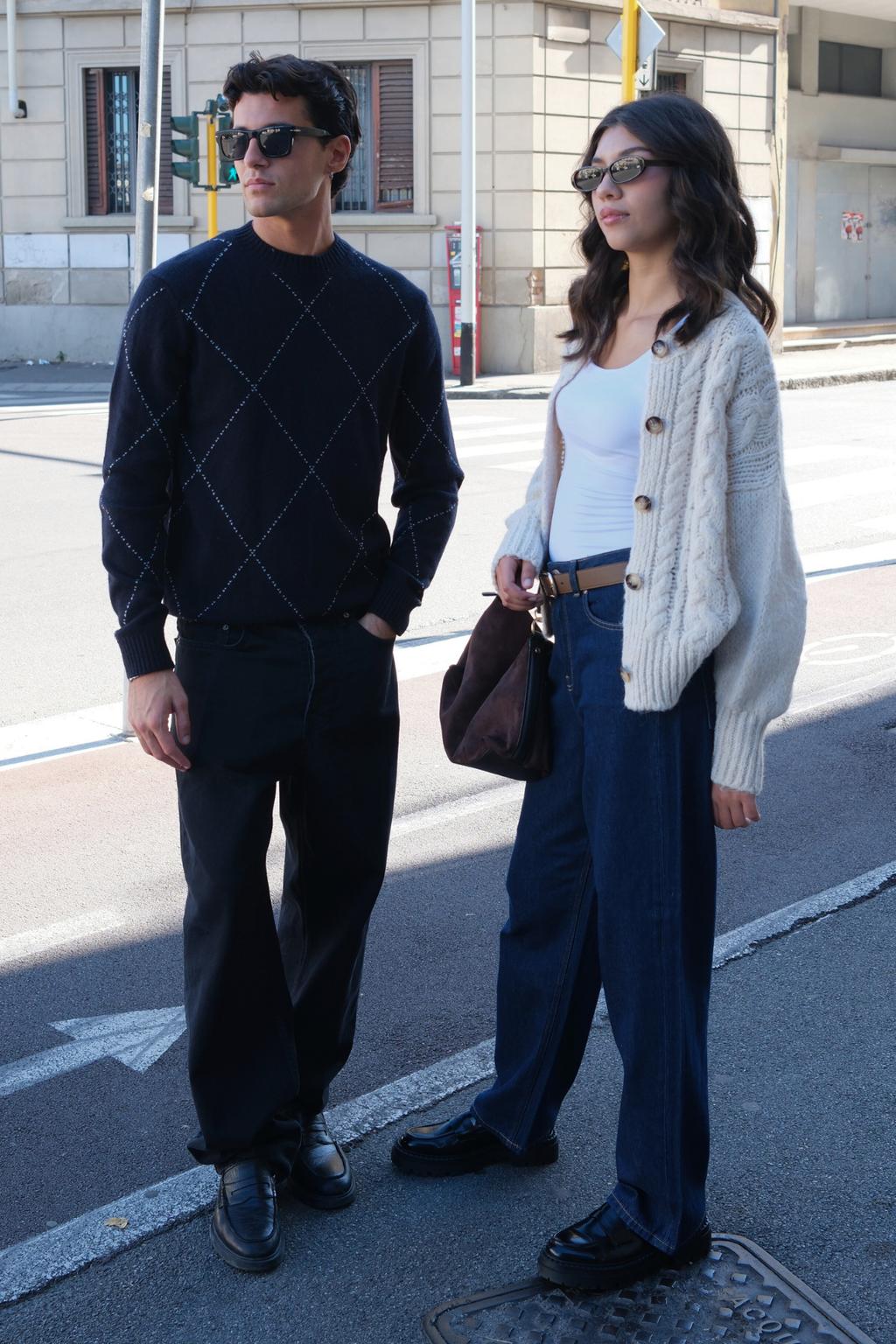 Isaac -villa neulottu - tumma merivoimat