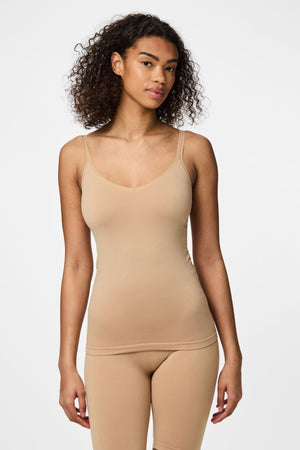 Tavalliset alusvaatteet - luonto