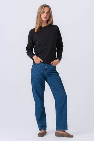 Essential Crewneck - musta