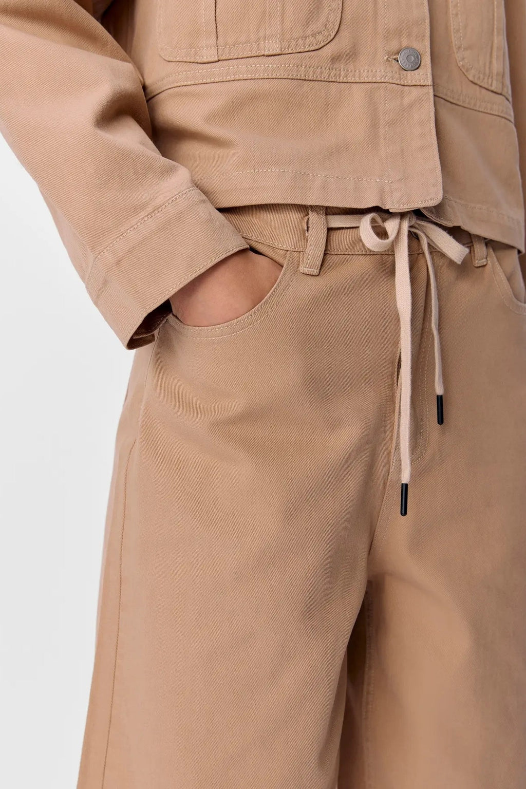 Avery Bermuda -farkut - hiekka