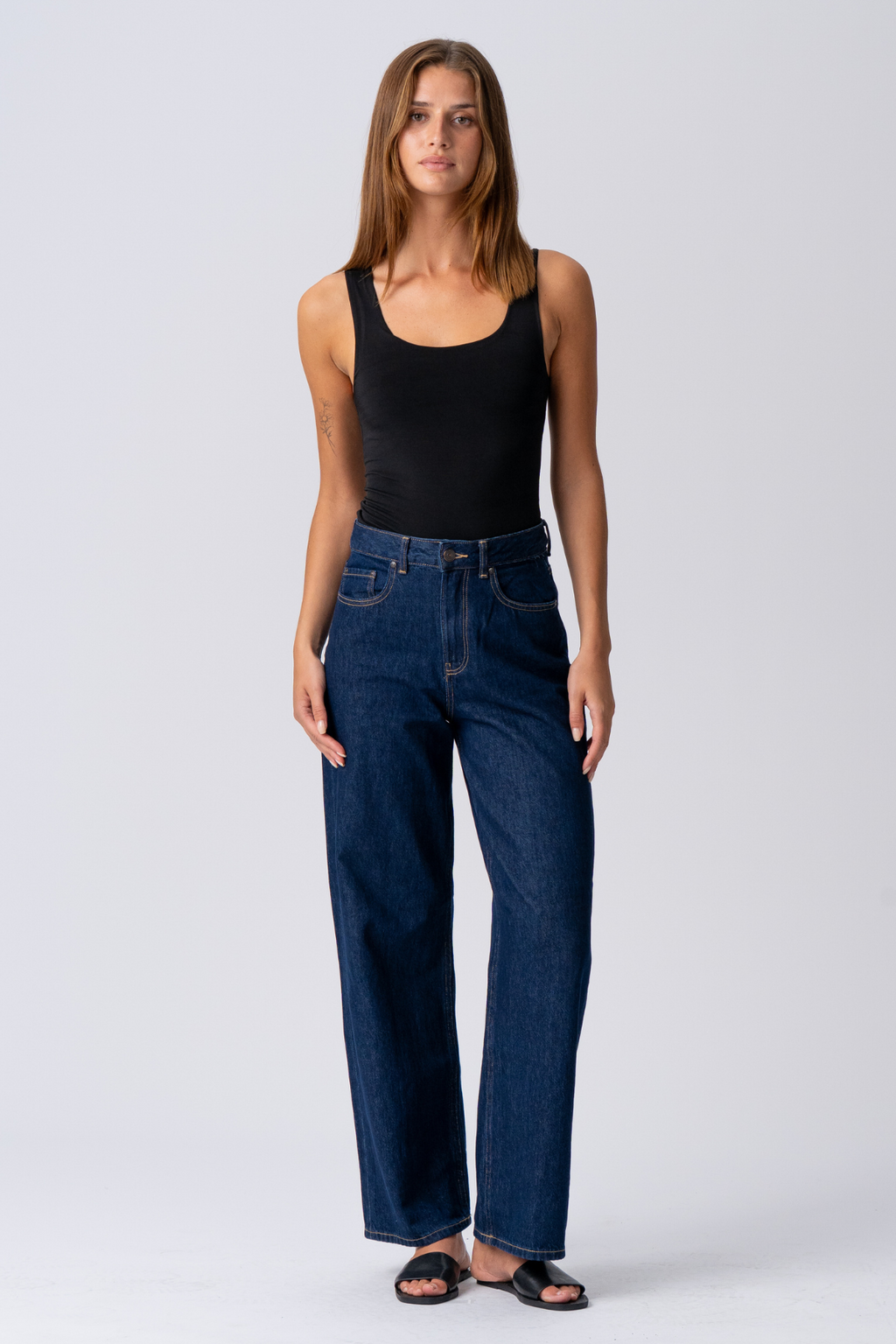 Eleanor Top - Musta