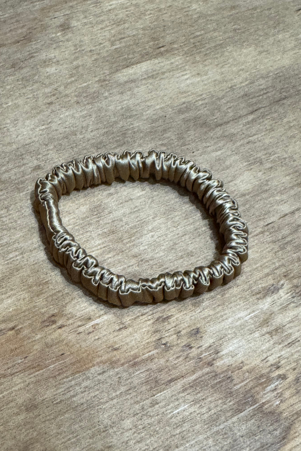 Silkkijousta - ruskea