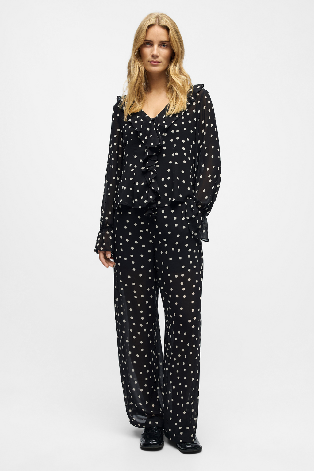 Gina Pant - Mustat pisteet