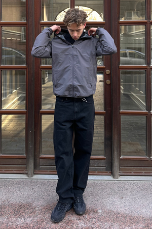 Windbreaker - tummanharmaa